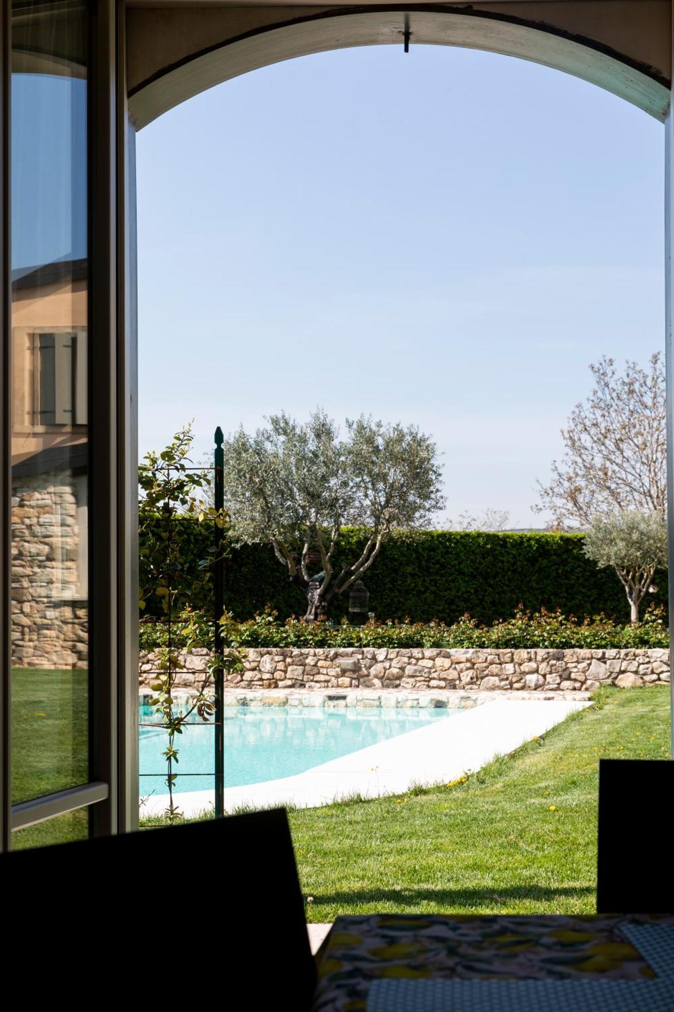 Corte Dei Soavi Suites - Apartments Soave  Exterior photo